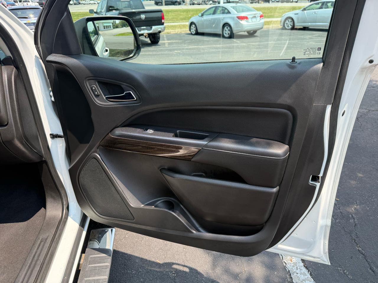 GMC Canyon 4WD Crew Cab 128.3" SLE 2019