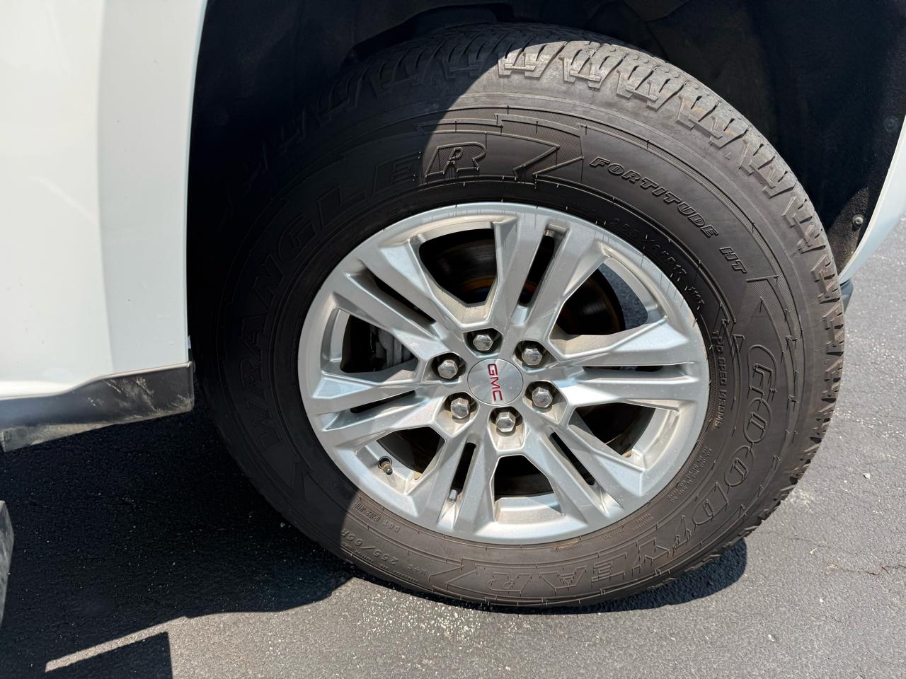 GMC Canyon 4WD Crew Cab 128.3" SLE 2019