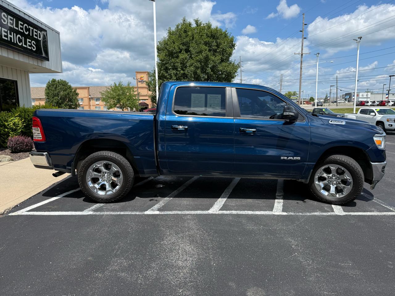 RAM 1500 Big Horn/Lone Star 4x4 Crew Cab 5'7" Box 2019