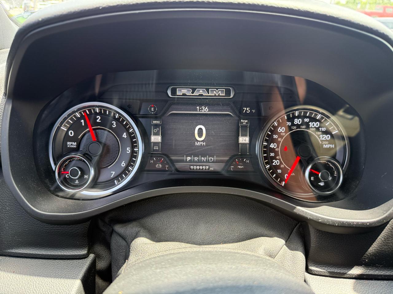 RAM 1500 Big Horn/Lone Star 4x4 Crew Cab 5'7" Box 2019