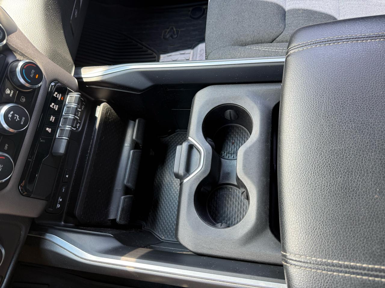 RAM 1500 Big Horn/Lone Star 4x4 Crew Cab 5'7" Box 2019