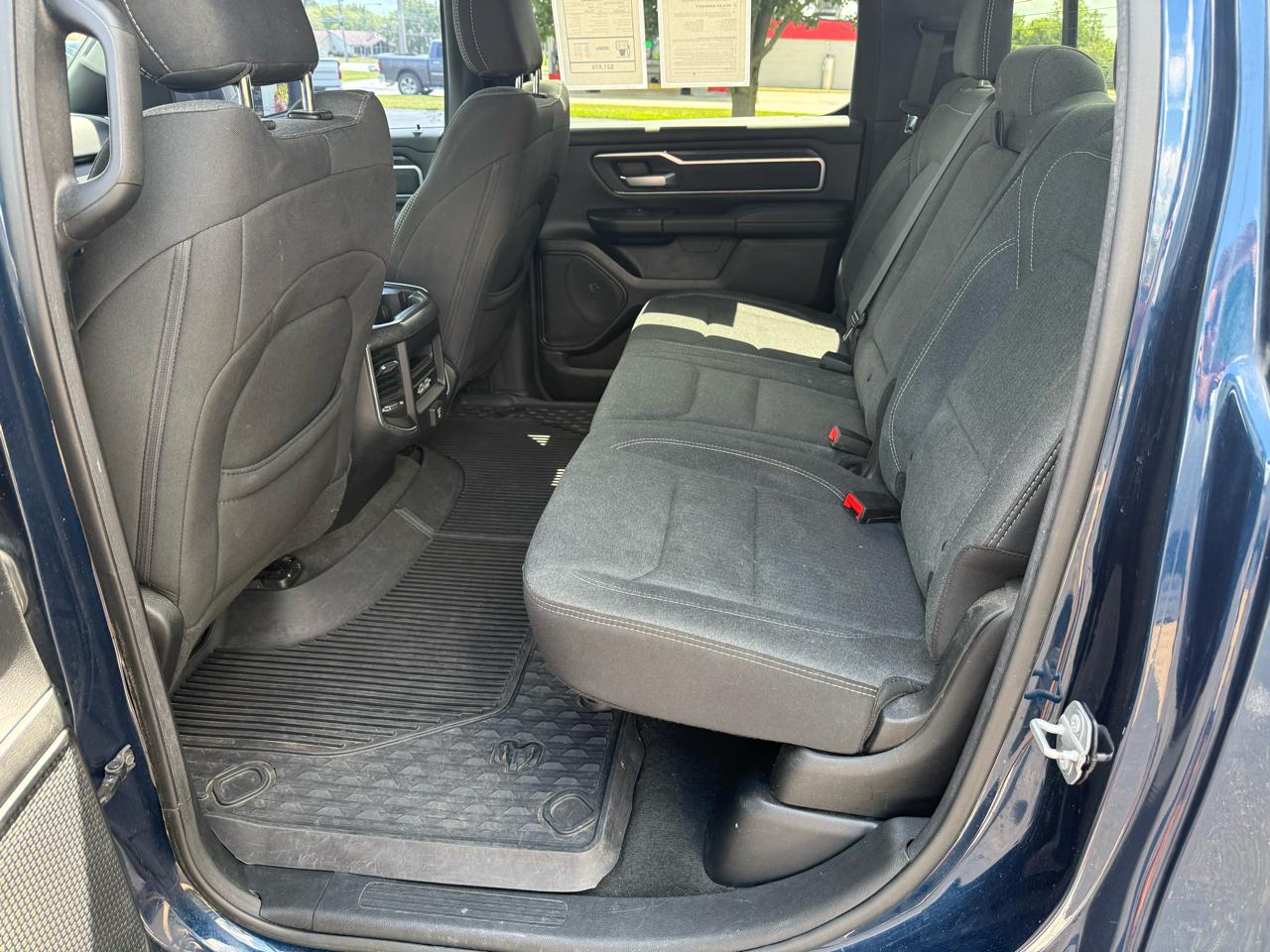 RAM 1500 Big Horn/Lone Star 4x4 Crew Cab 5'7" Box 2019