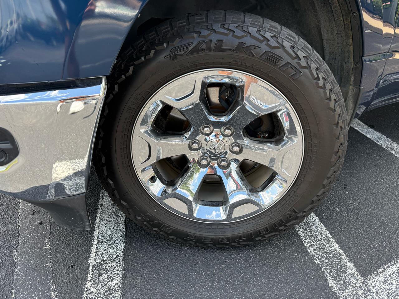 RAM 1500 Big Horn/Lone Star 4x4 Crew Cab 5'7" Box 2019