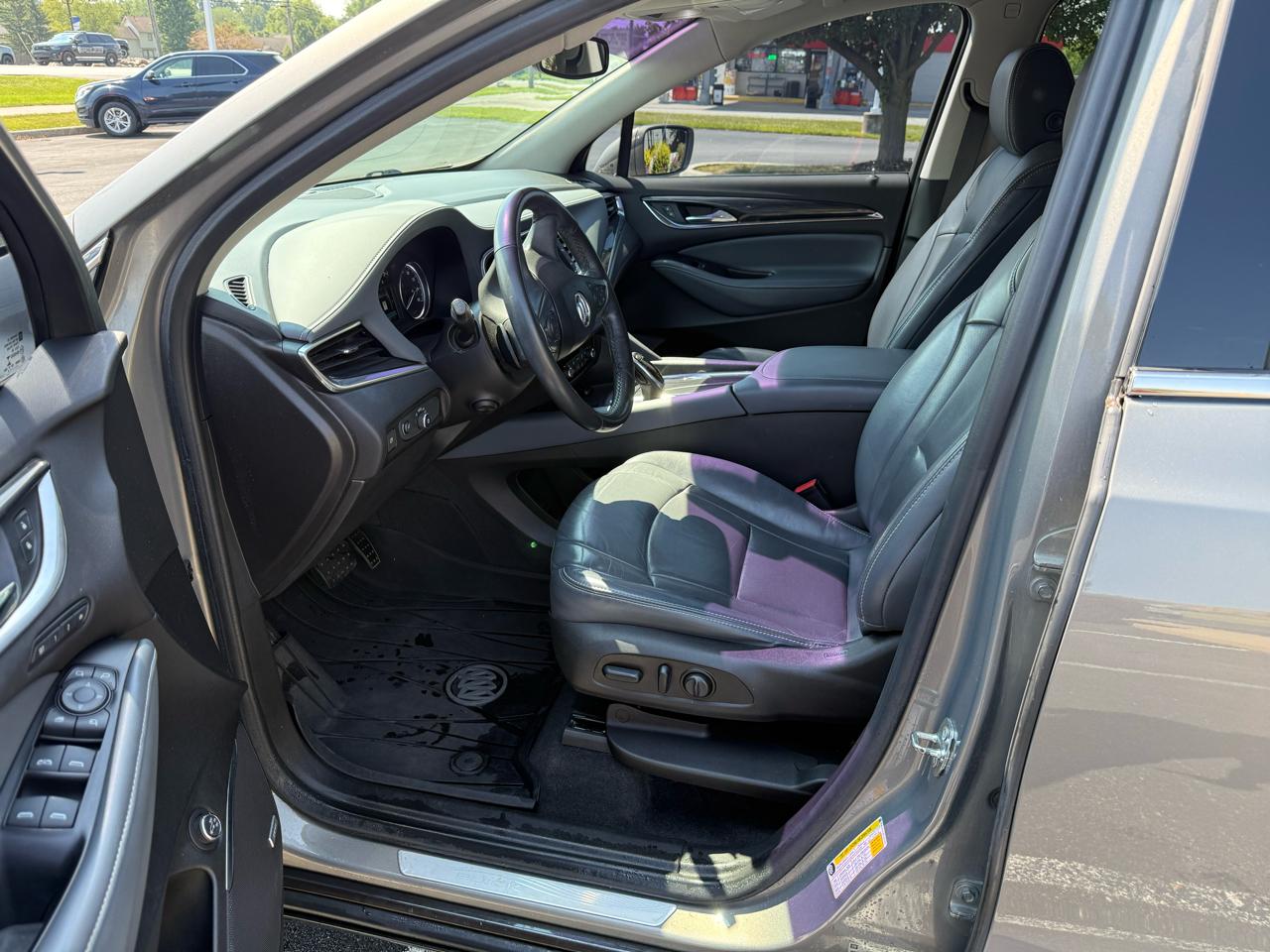 Buick Enclave FWD 4dr Premium 2018