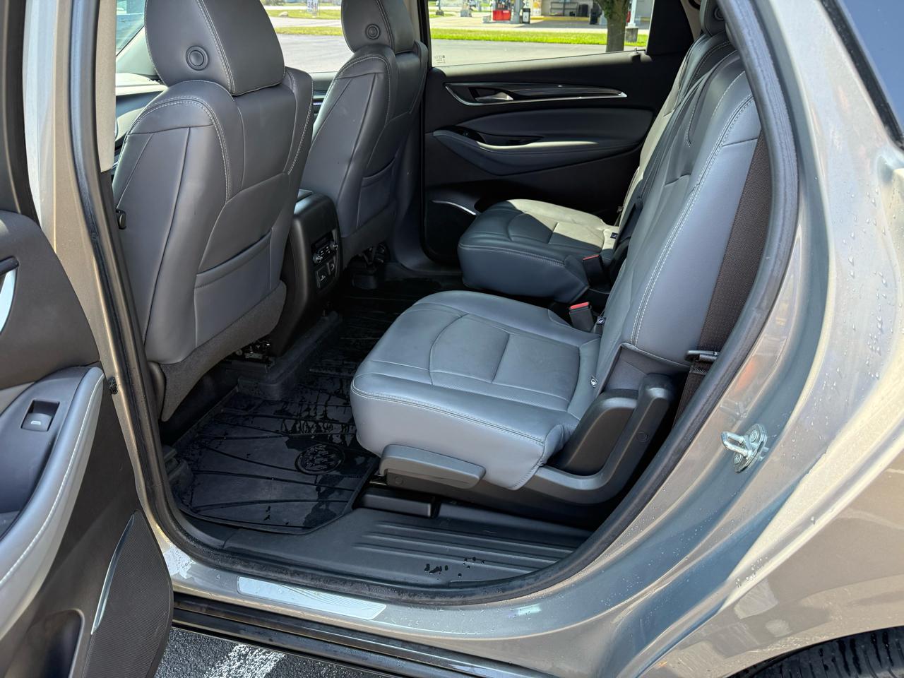 Buick Enclave FWD 4dr Premium 2018