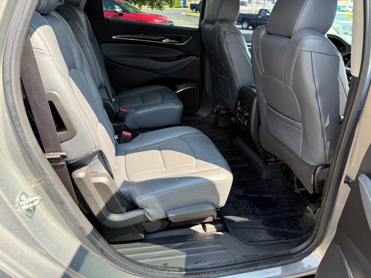 Buick Enclave FWD 4dr Premium 2018