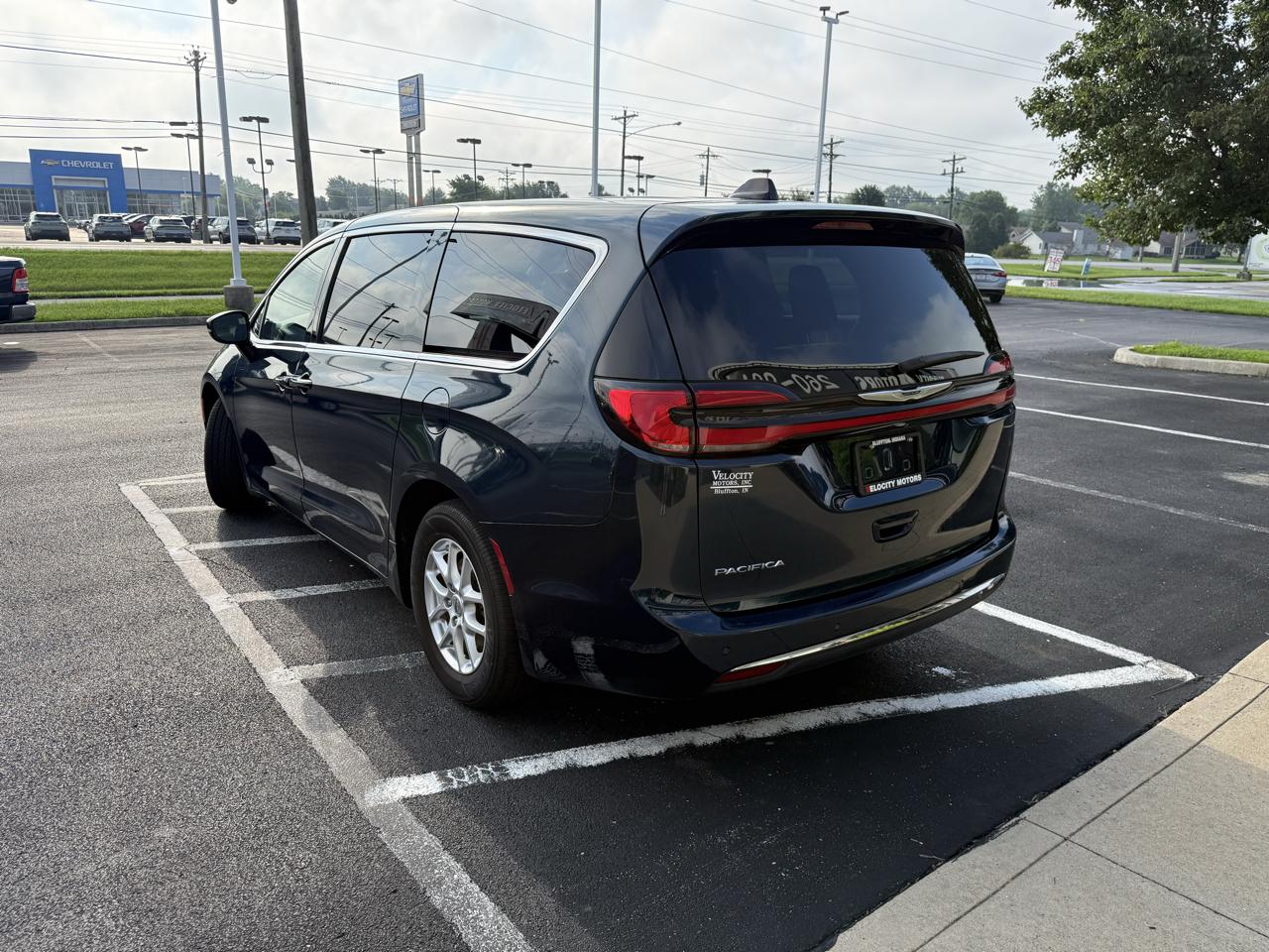 Chrysler Pacifica Touring L FWD 2023