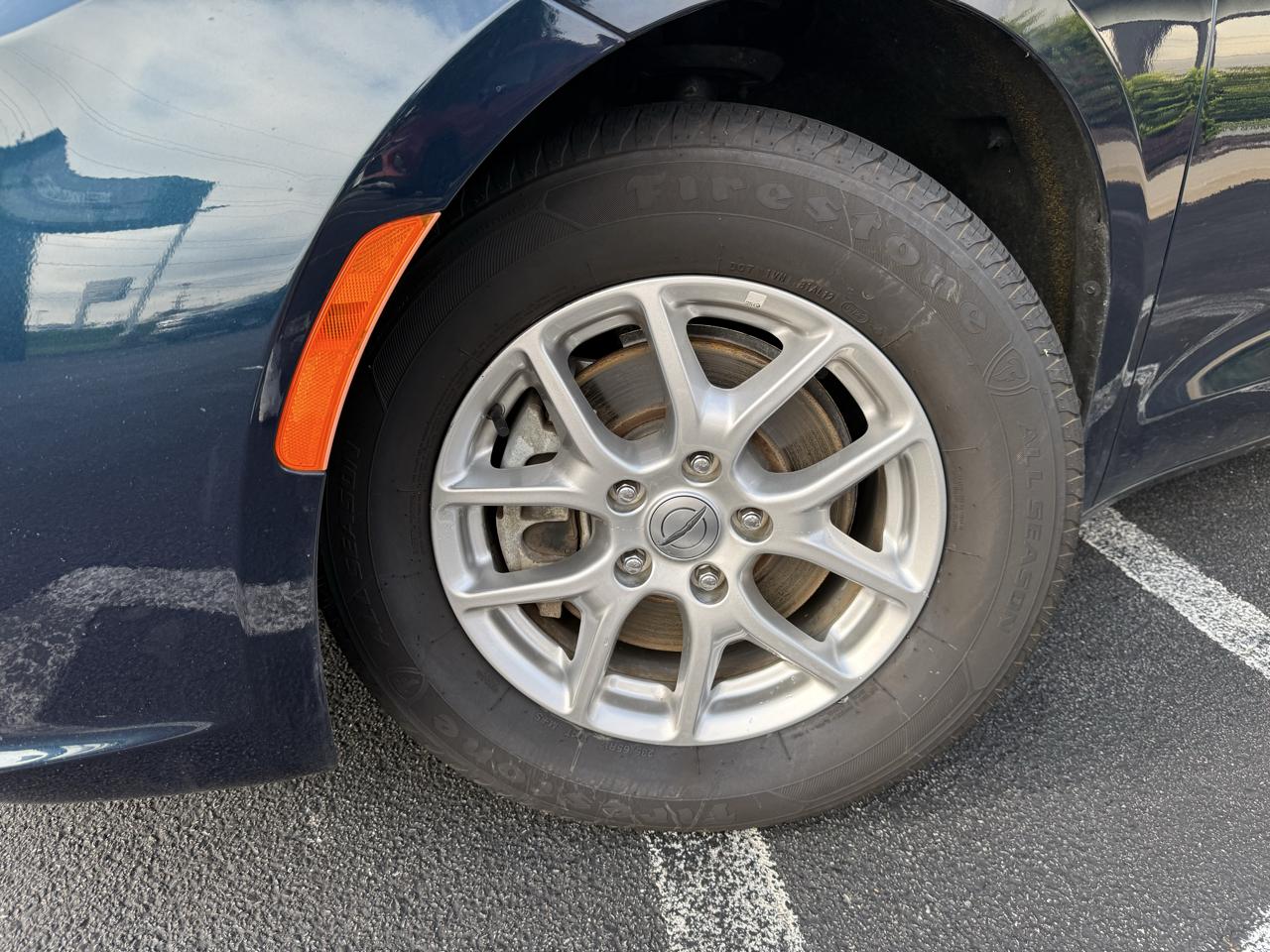 Chrysler Pacifica Touring L FWD 2023