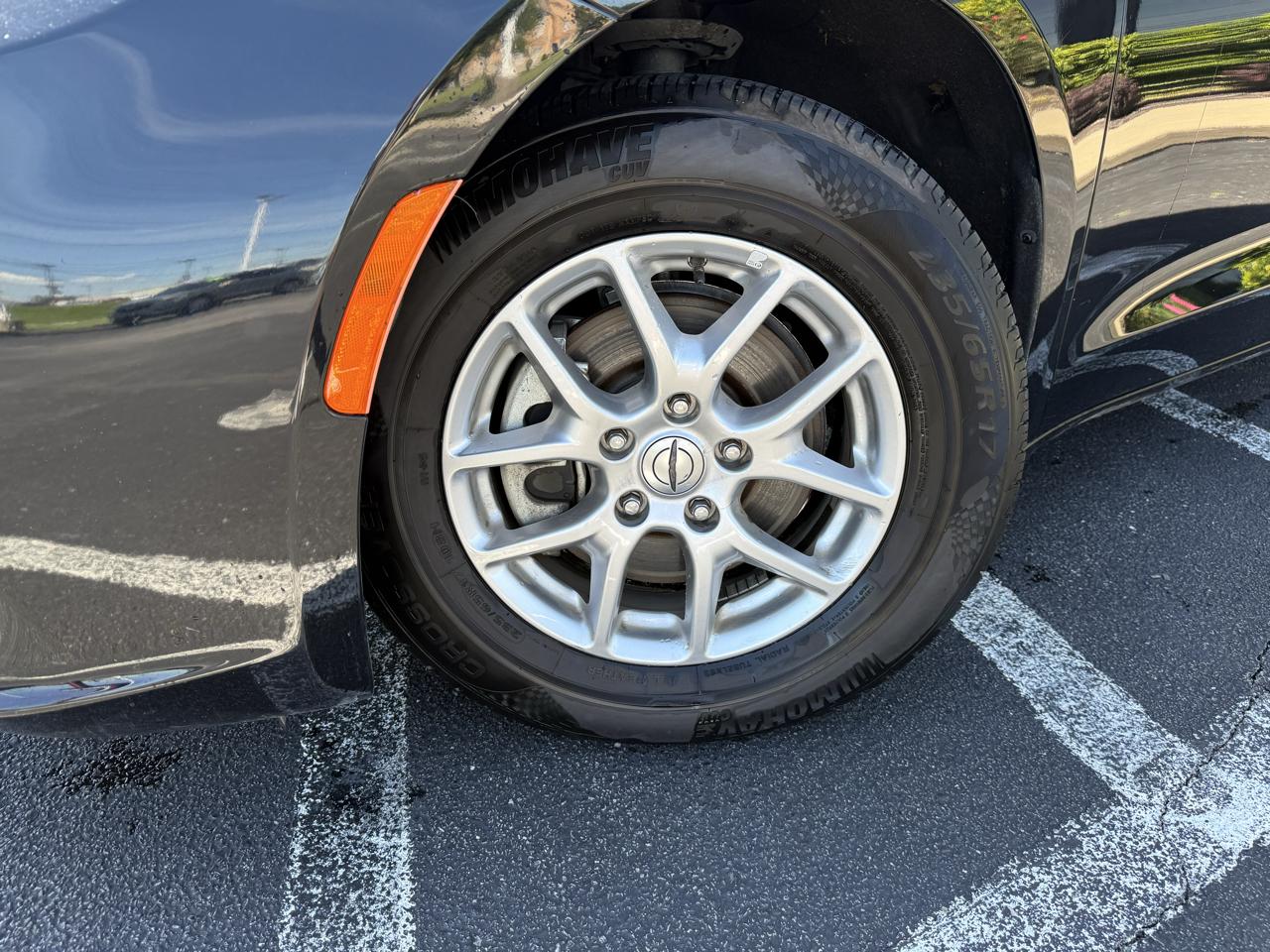 Chrysler Pacifica Touring L FWD 2024