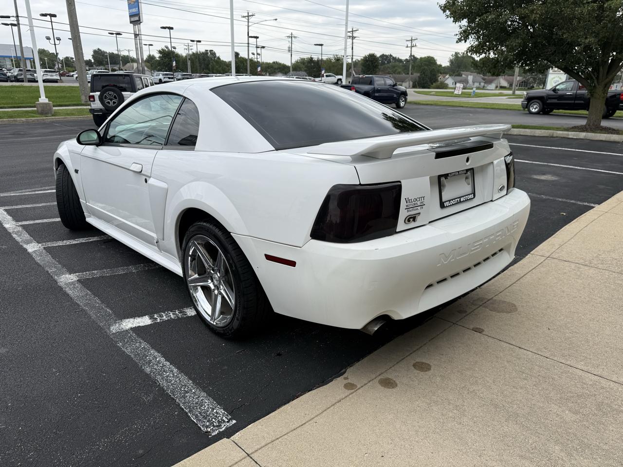 Ford Mustang 2dr Cpe GT Deluxe 2001