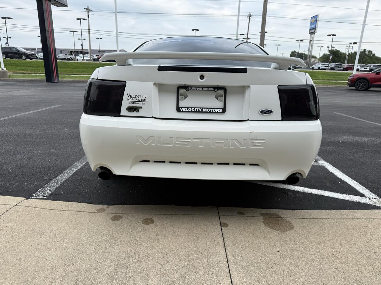 Ford Mustang 2dr Cpe GT Deluxe 2001
