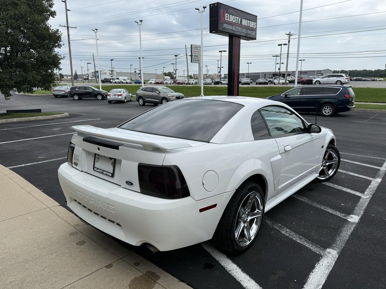 Ford Mustang 2dr Cpe GT Deluxe 2001
