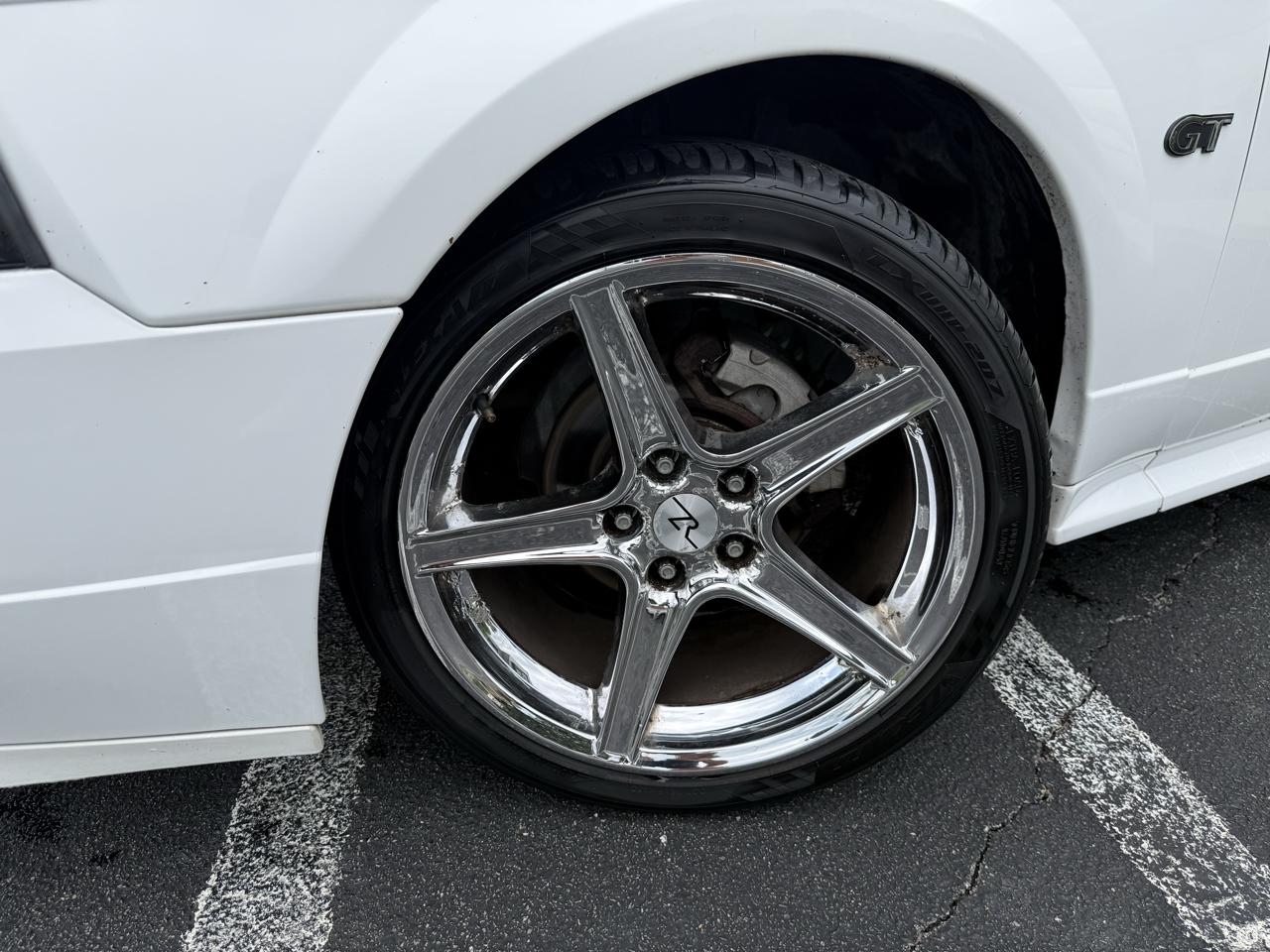 Ford Mustang 2dr Cpe GT Deluxe 2001