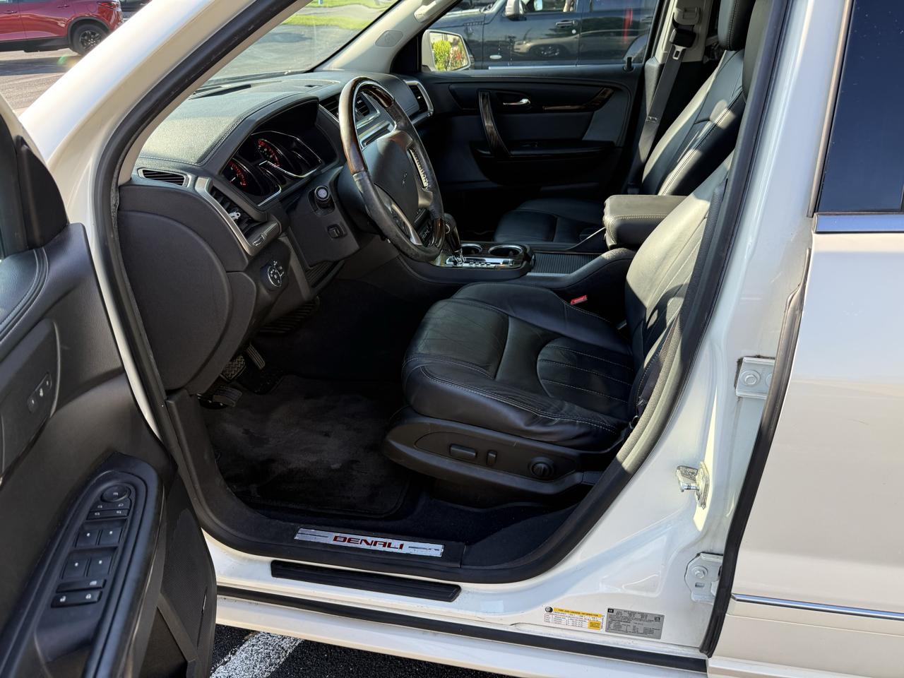 GMC Acadia AWD 4dr Denali 2015