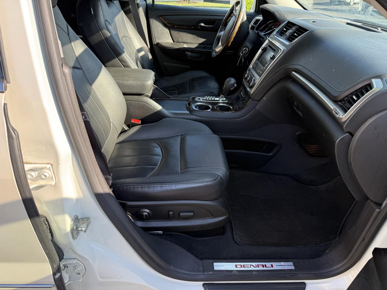 GMC Acadia AWD 4dr Denali 2015