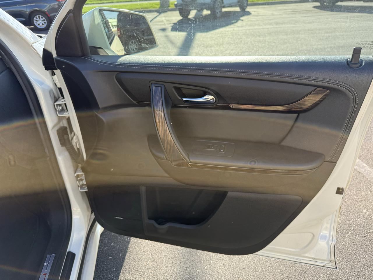 GMC Acadia AWD 4dr Denali 2015