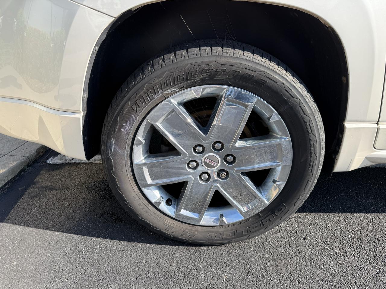 GMC Acadia AWD 4dr Denali 2015