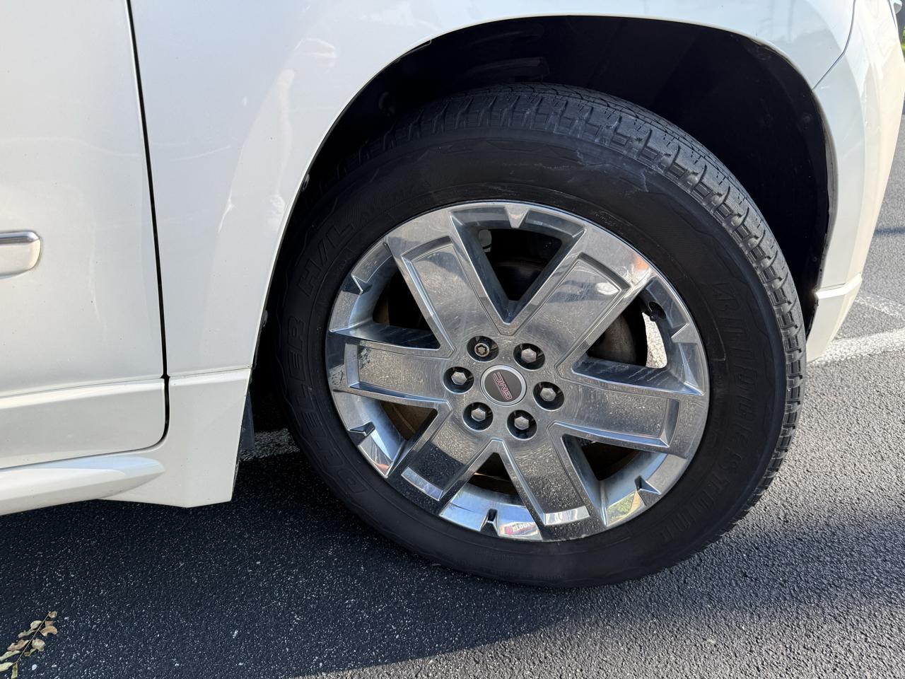 GMC Acadia AWD 4dr Denali 2015