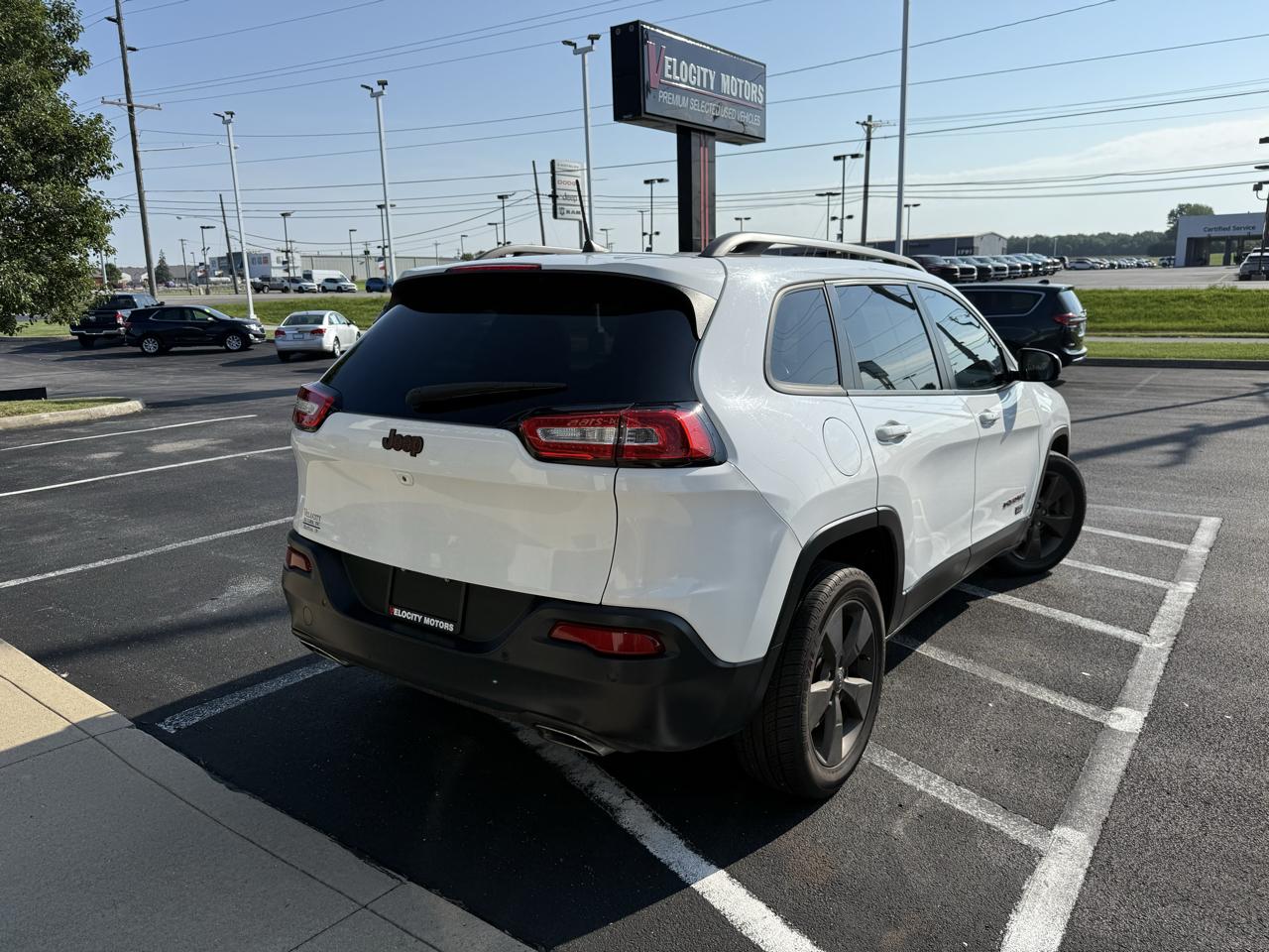 Jeep Cherokee FWD 4dr 75th Anniversary 2016