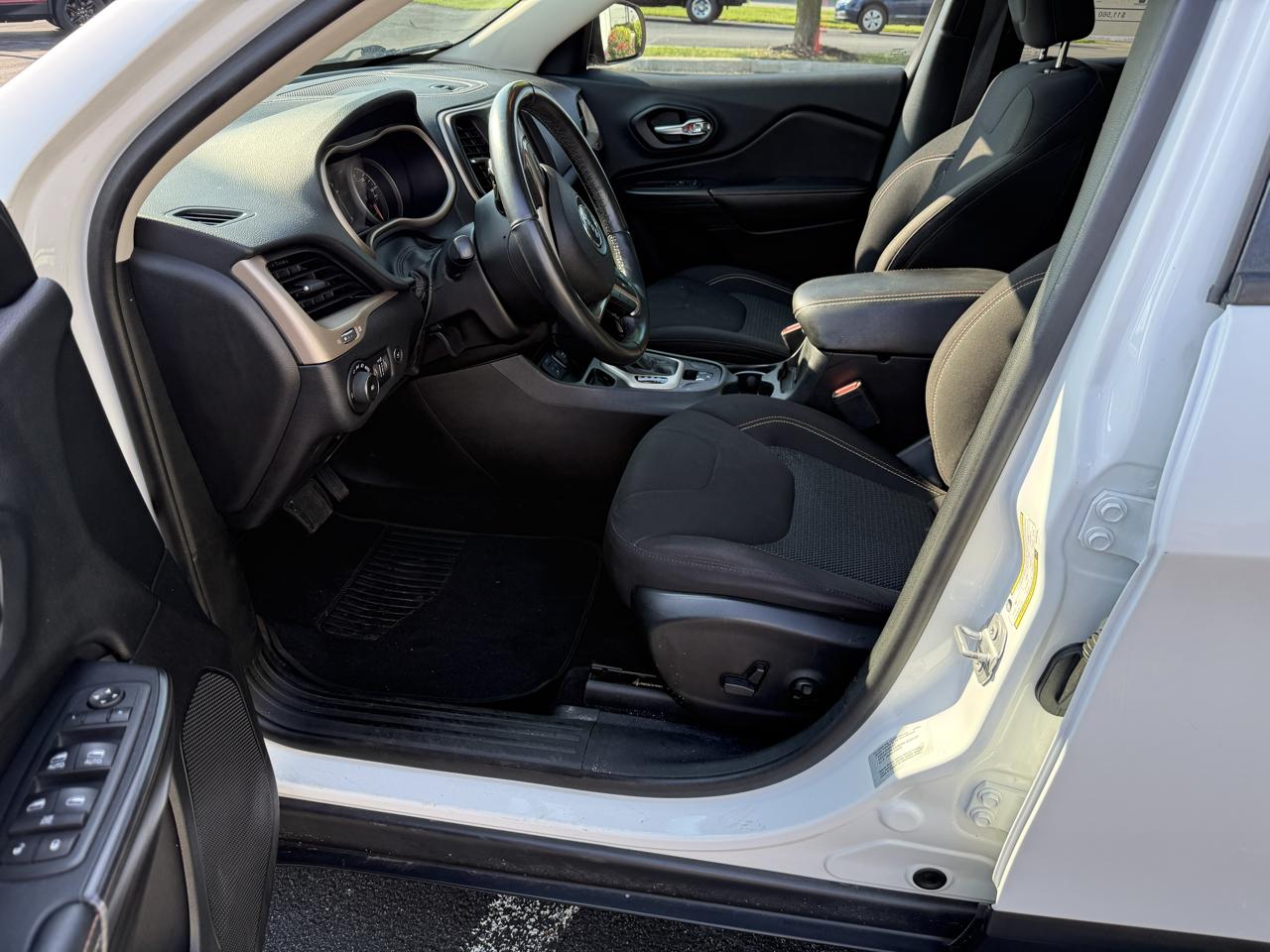 Jeep Cherokee FWD 4dr 75th Anniversary 2016