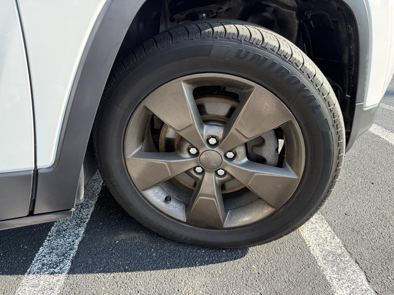Jeep Cherokee FWD 4dr 75th Anniversary 2016