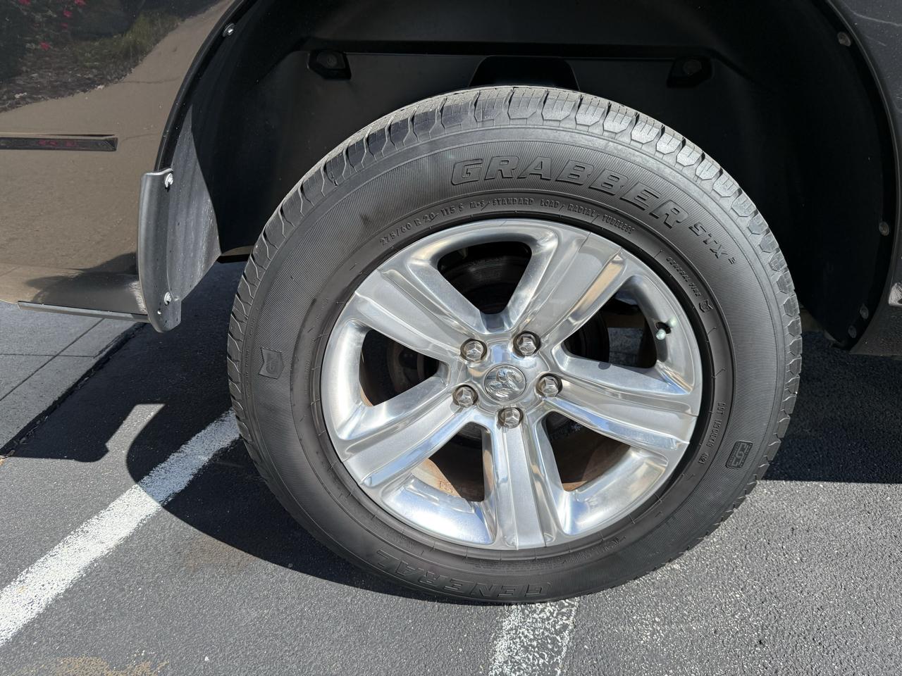 RAM 1500 4WD Crew Cab 140.5" Sport 2015
