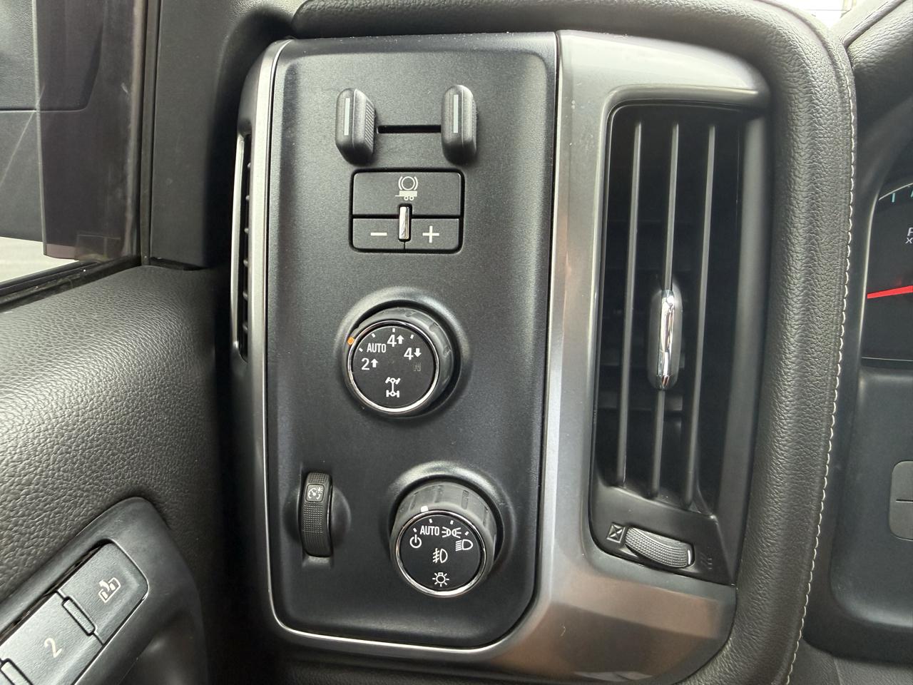 Chevrolet Silverado 1500 4WD Crew Cab 143.5" LTZ w/1LZ 2014