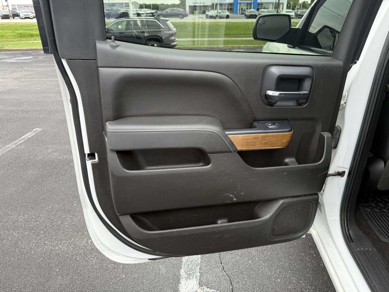 Chevrolet Silverado 1500 4WD Crew Cab 143.5" LTZ w/1LZ 2014
