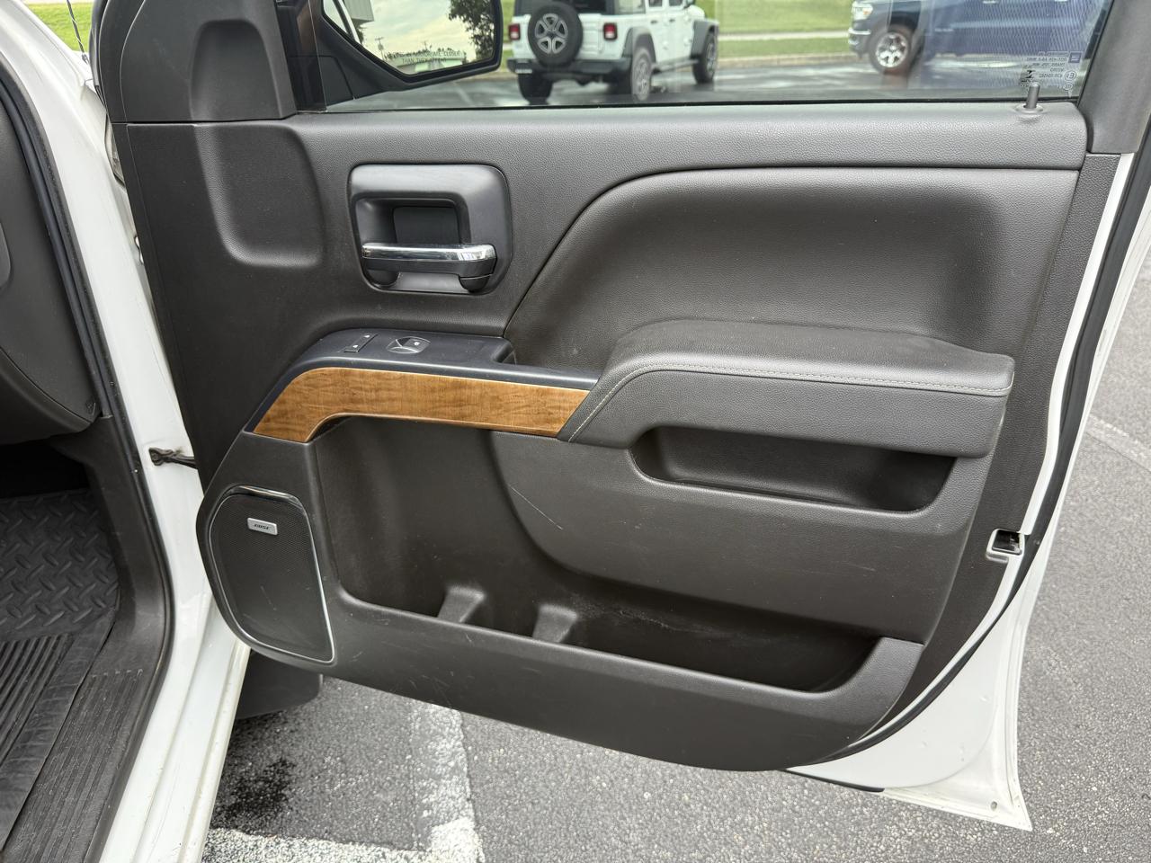 Chevrolet Silverado 1500 4WD Crew Cab 143.5" LTZ w/1LZ 2014