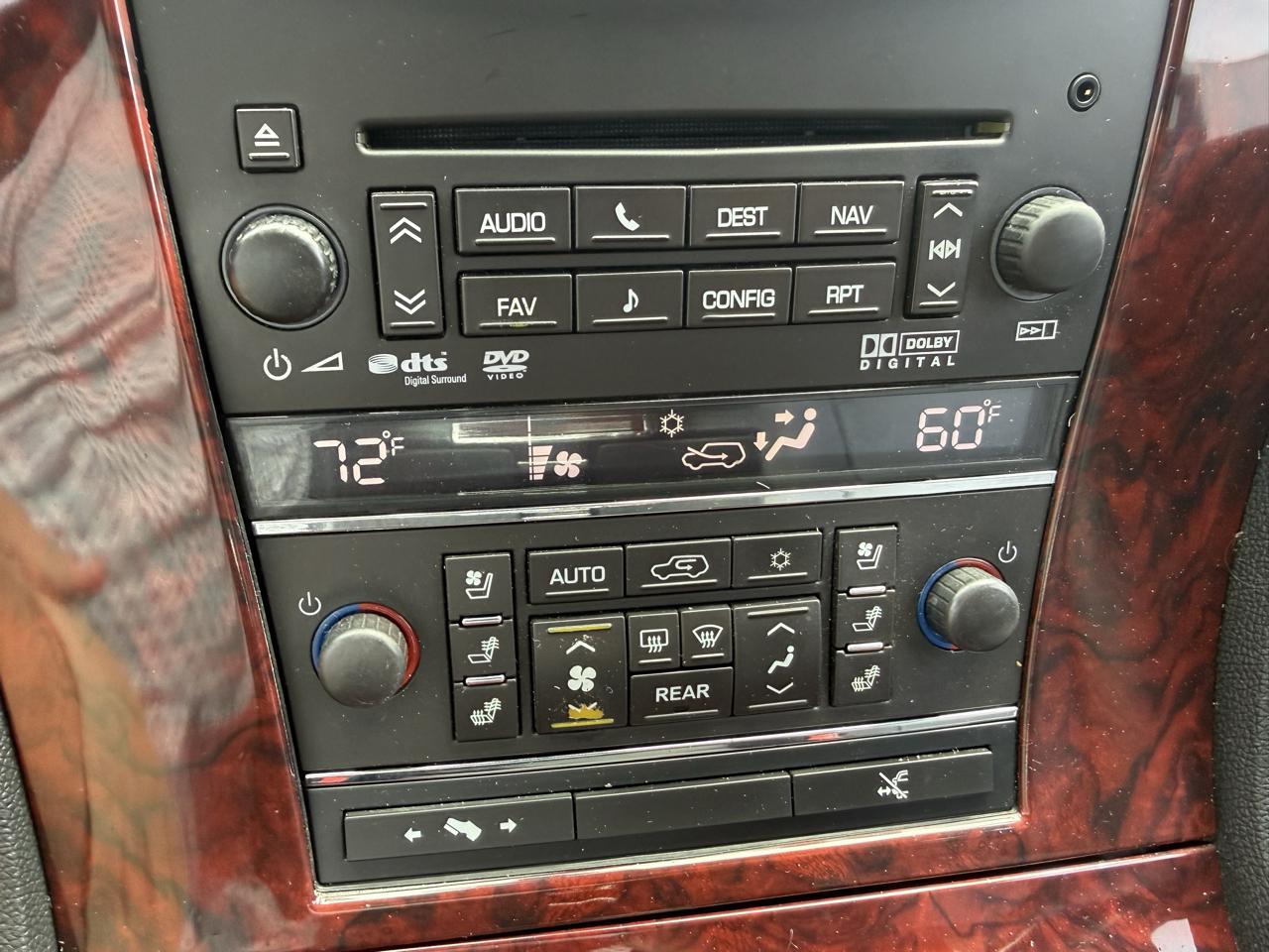 Cadillac Escalade ESV AWD 4dr Premium 2013