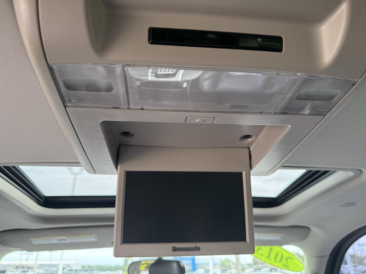 Cadillac Escalade ESV AWD 4dr Premium 2013