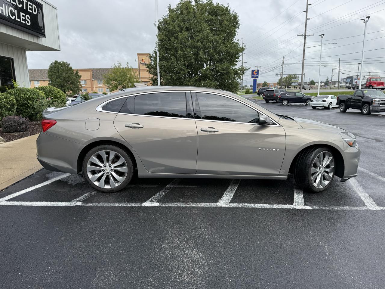 Chevrolet Malibu 4dr Sdn Premier w/2LZ 2017