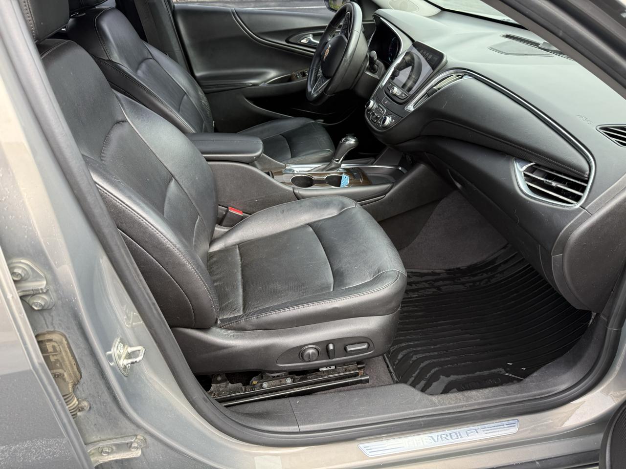 Chevrolet Malibu 4dr Sdn Premier w/2LZ 2017