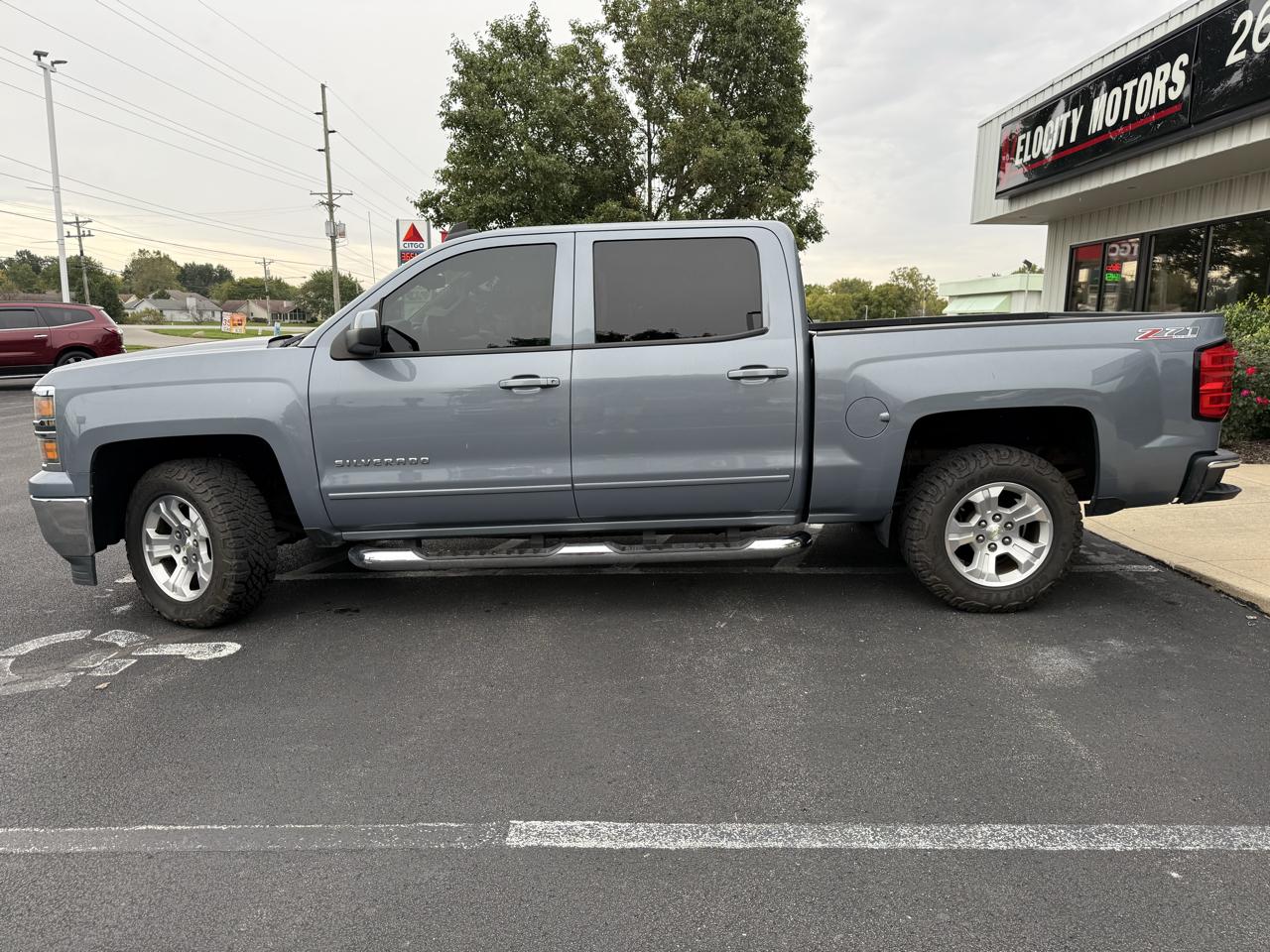 Chevrolet Silverado 1500 4WD Crew Cab 143.5" LT w/2LT 2015