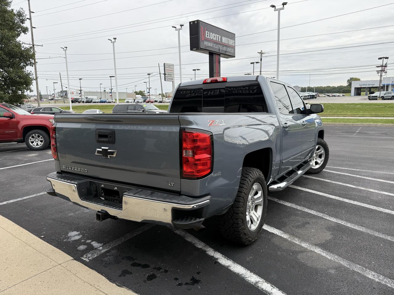 Chevrolet Silverado 1500 4WD Crew Cab 143.5" LT w/2LT 2015