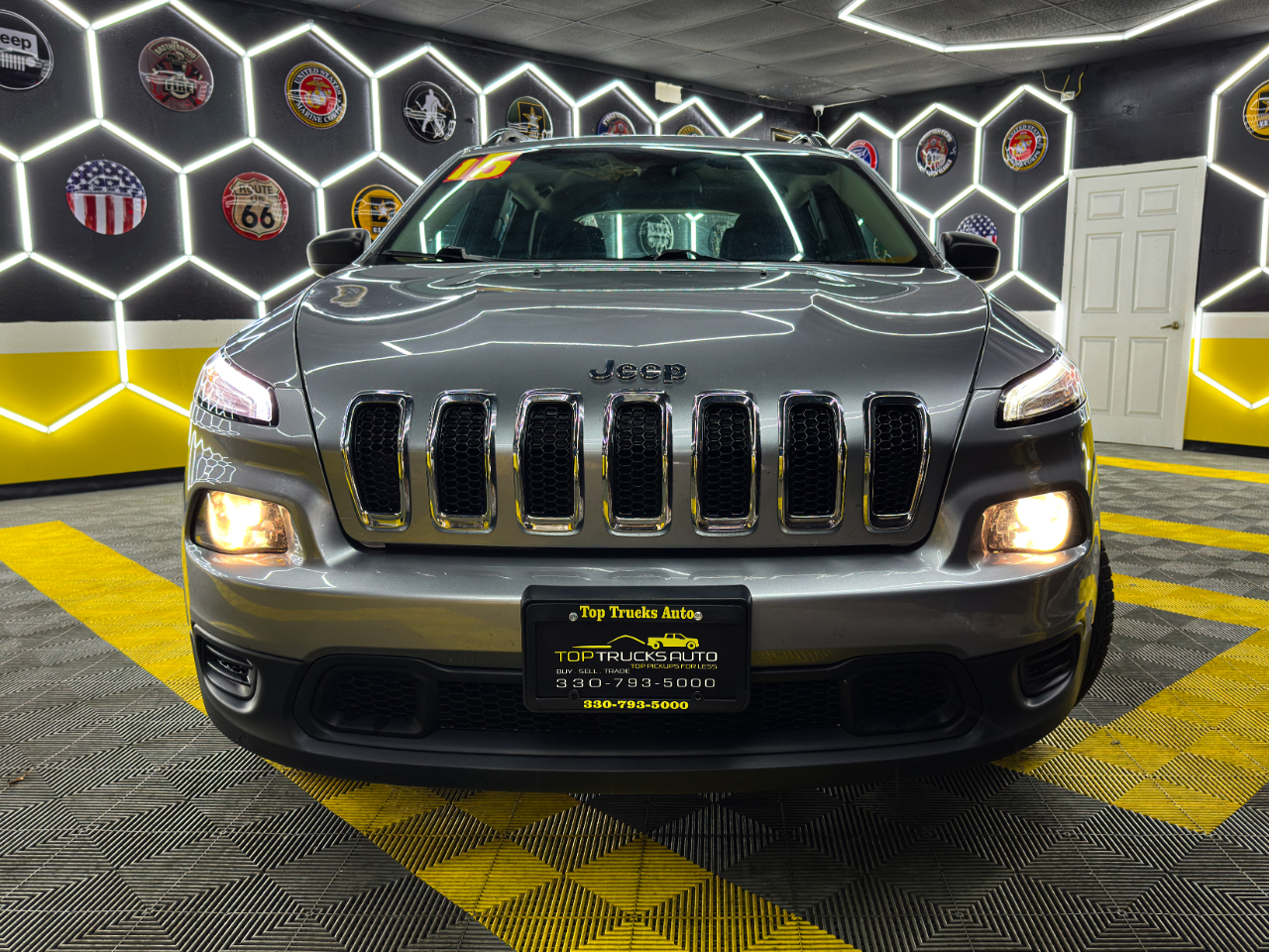 2015 Jeep Cherokee Sport