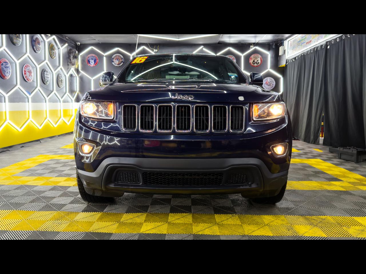 2016 Jeep Grand Cherokee LAREDO