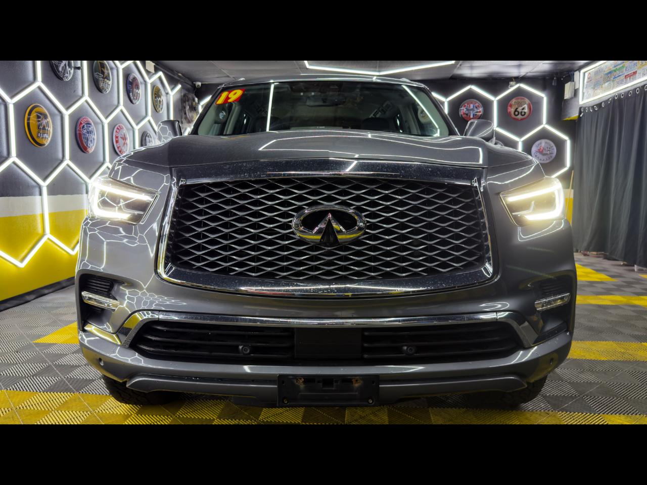 2019 Infiniti QX80 LUXE