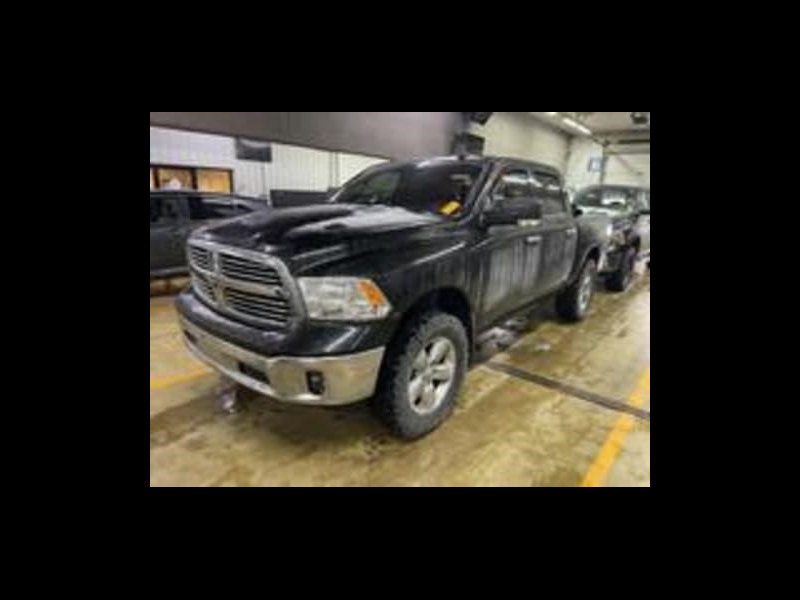 2018 RAM 1500 SLT Crew Cab 4WD