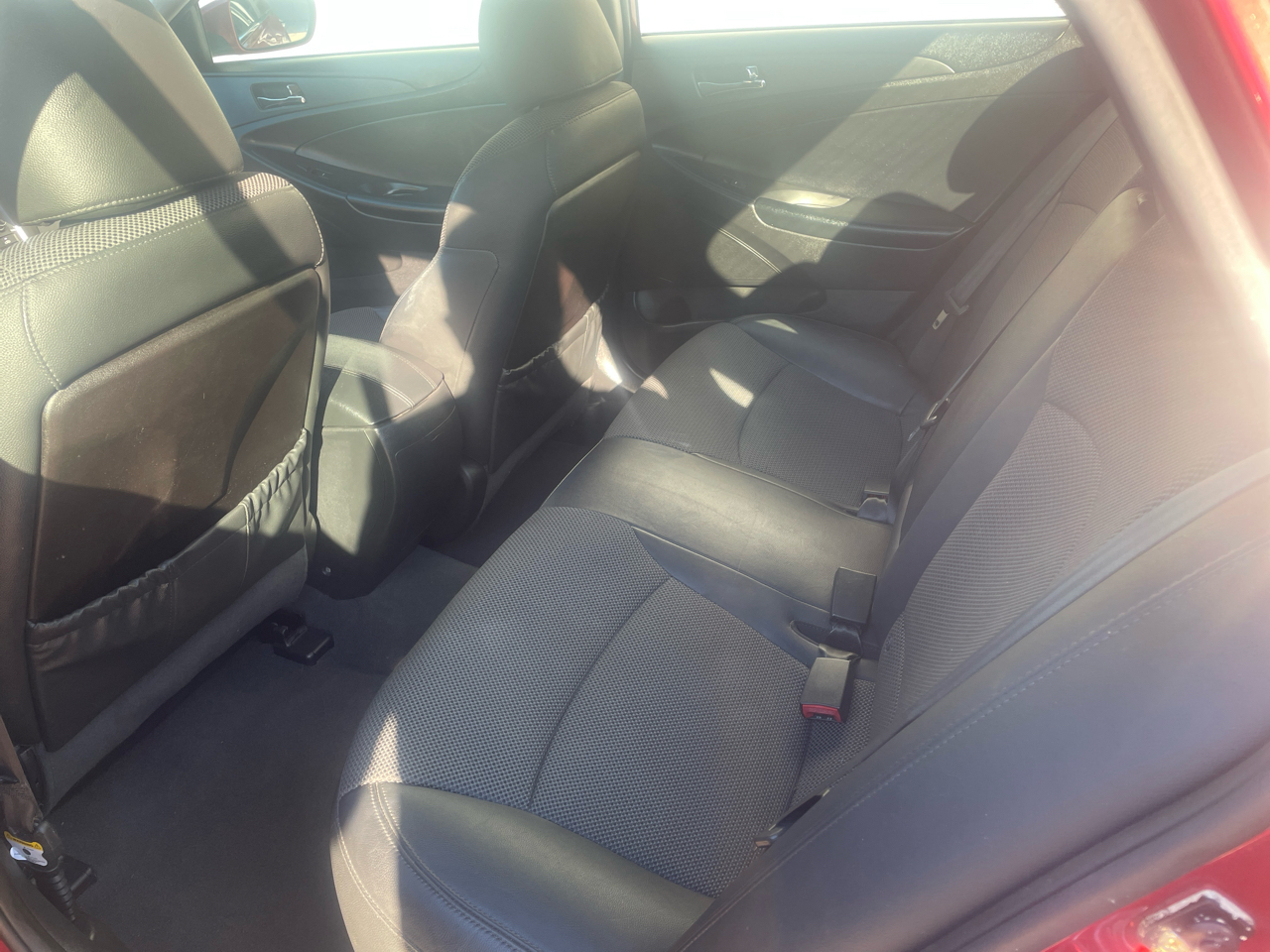 Hyundai Sonata SE Auto 2011