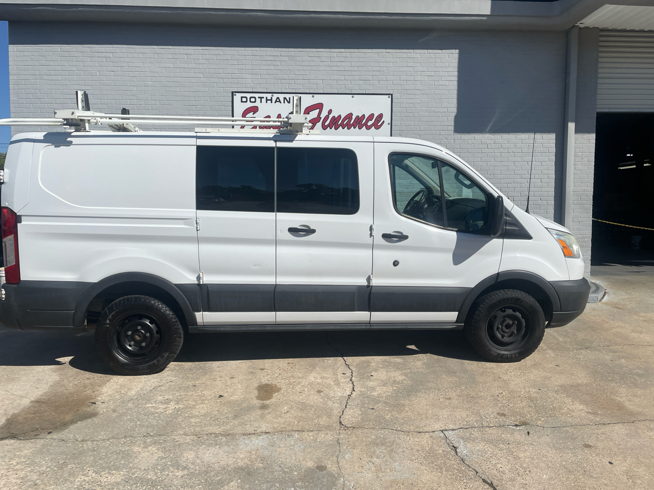 Ford Transit 250 Van Low Roof 60/40 Pass.130-in. WB 2016