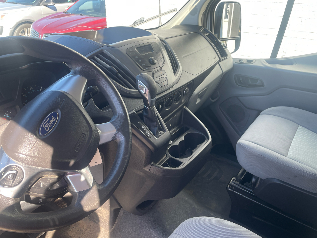 Ford Transit 250 Van Low Roof 60/40 Pass.130-in. WB 2016