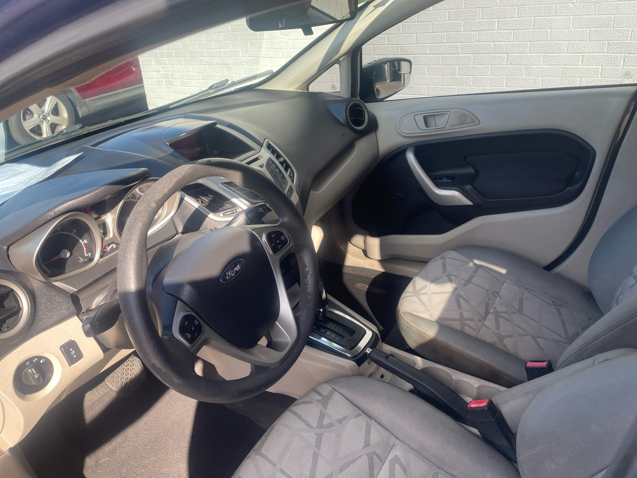 Ford Fiesta SE Sedan 2013