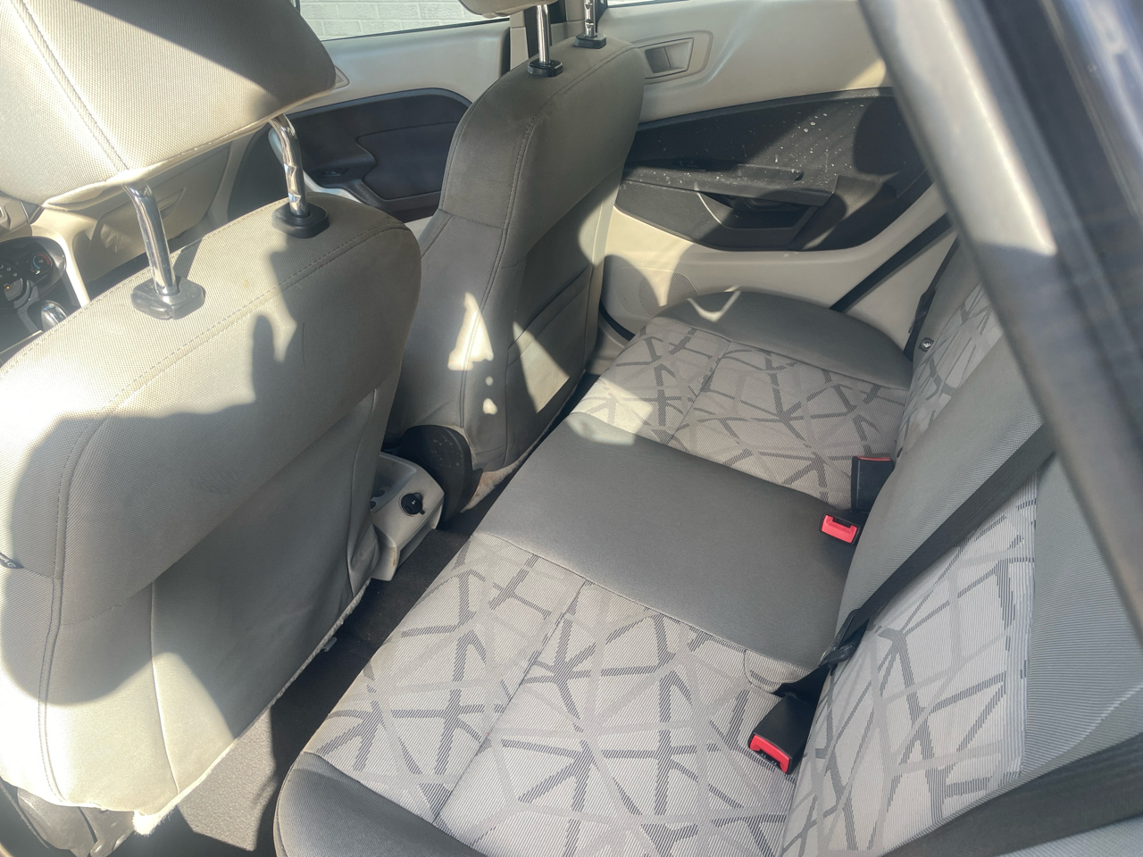 Ford Fiesta SE Sedan 2013