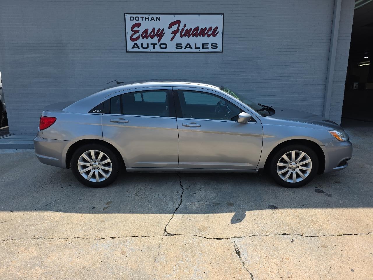 Chrysler 200 Touring 2013