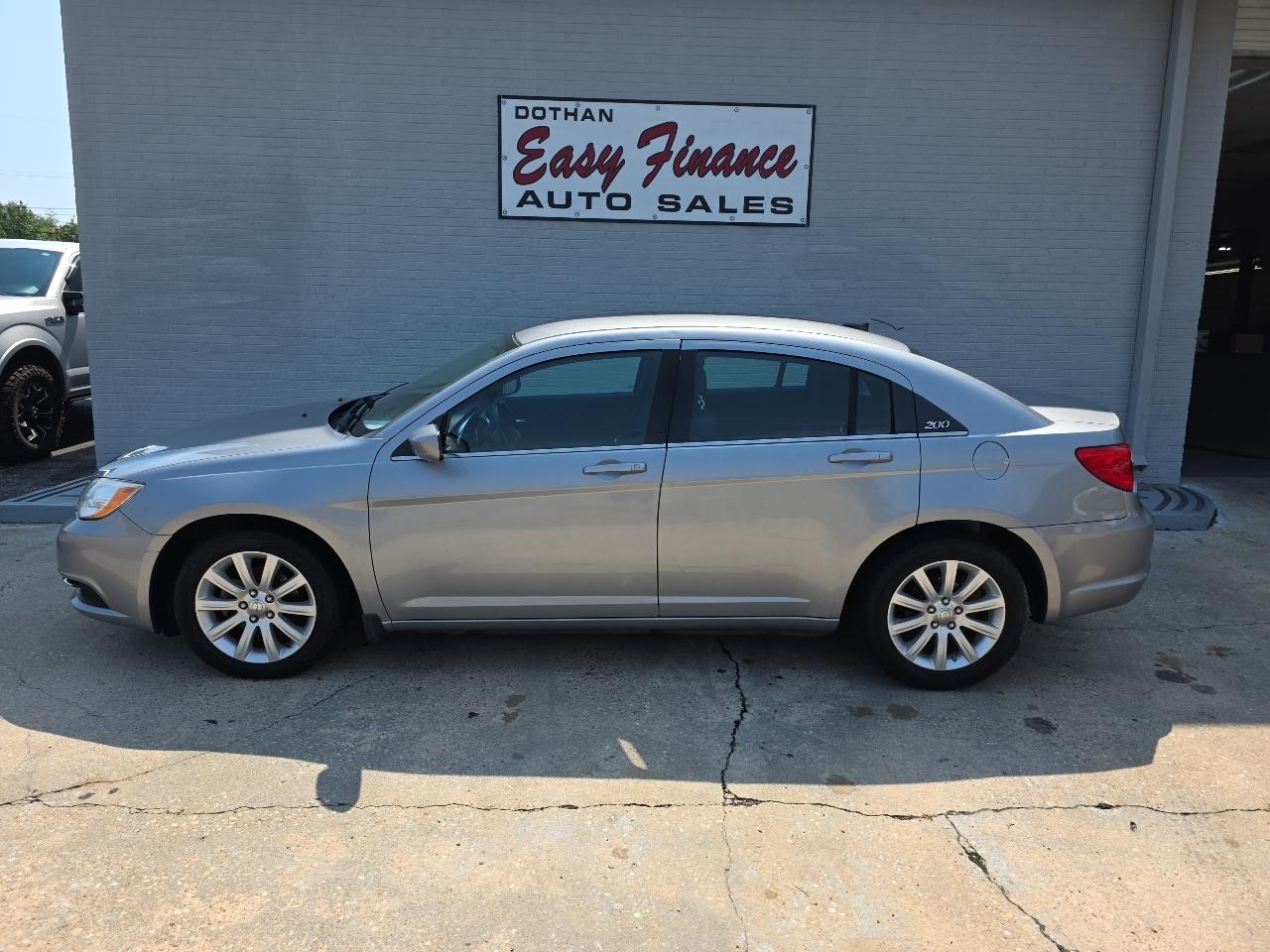 Chrysler 200 Touring 2013