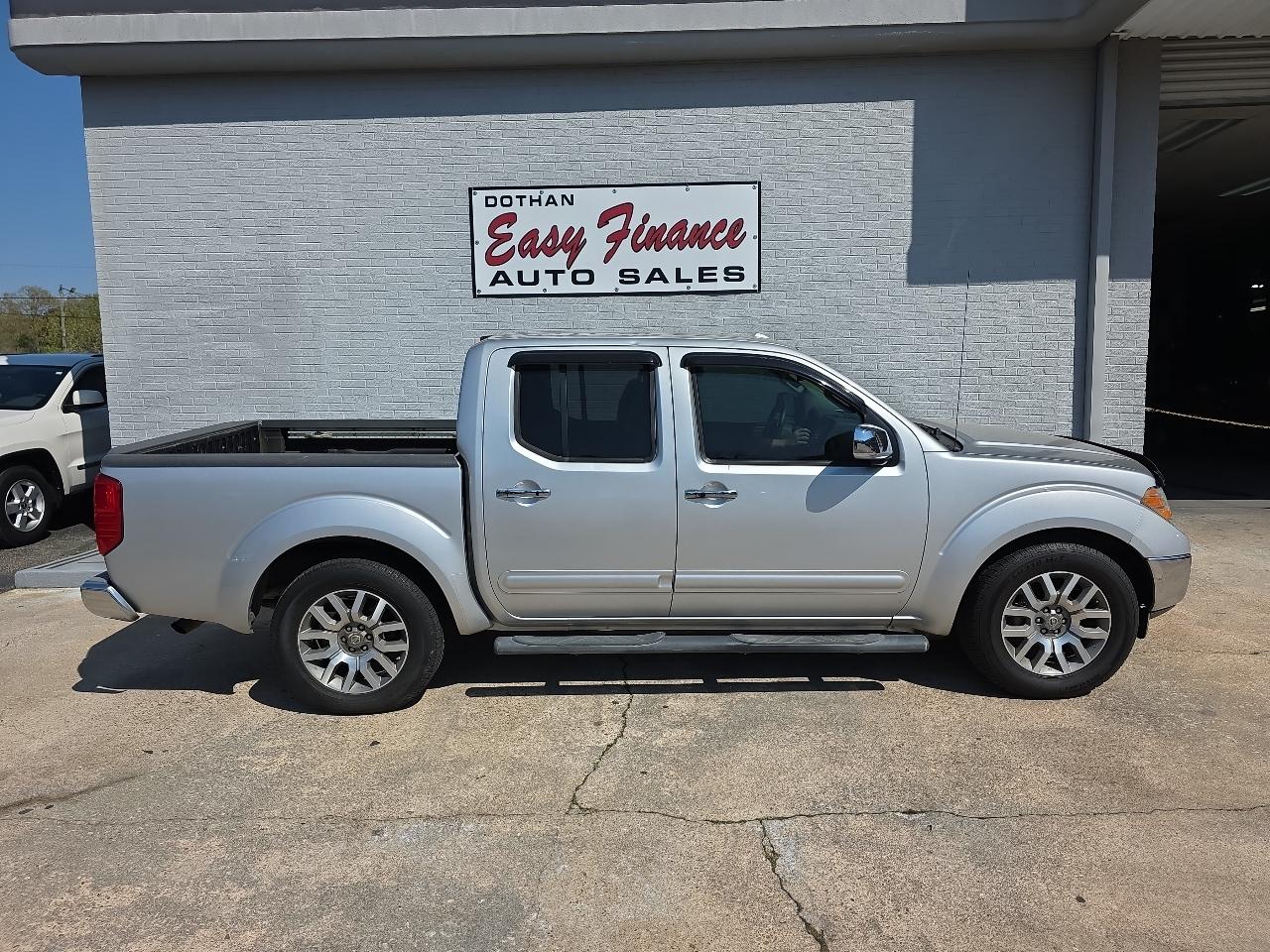 Nissan Frontier S Crew Cab 2WD 2013