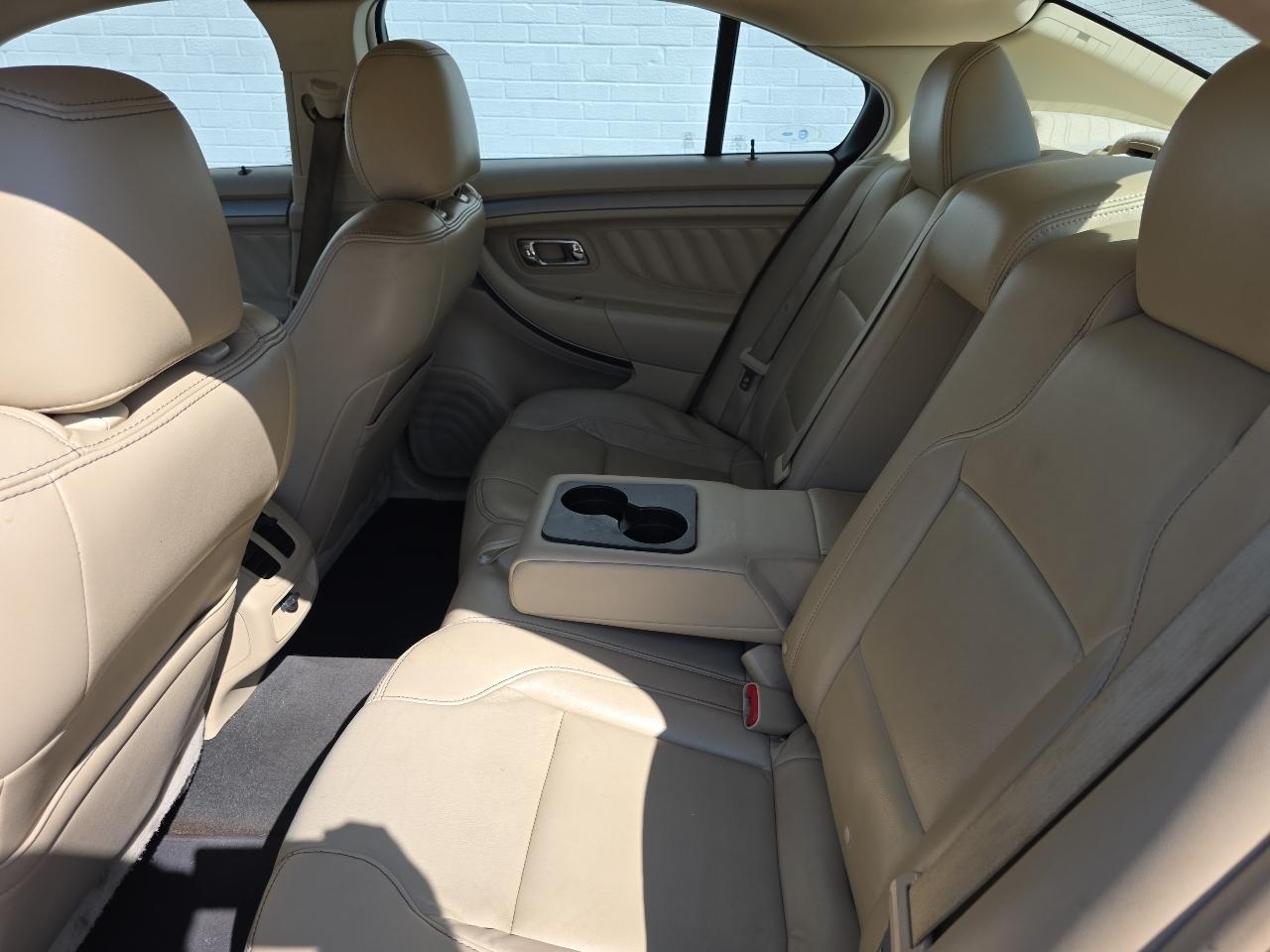 Ford Taurus SEL FWD 2013