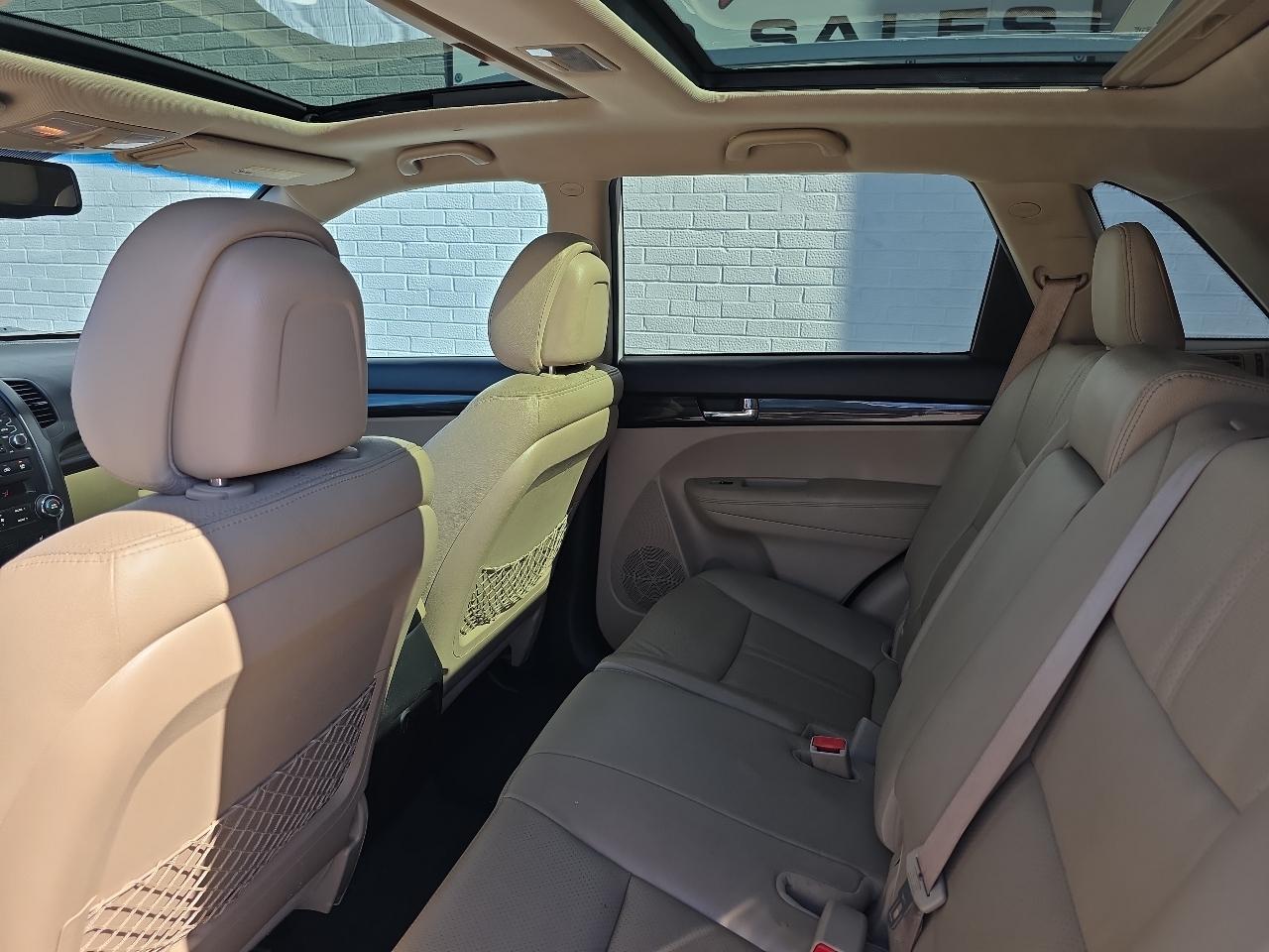 Kia Sorento EX V6 2WD 2011