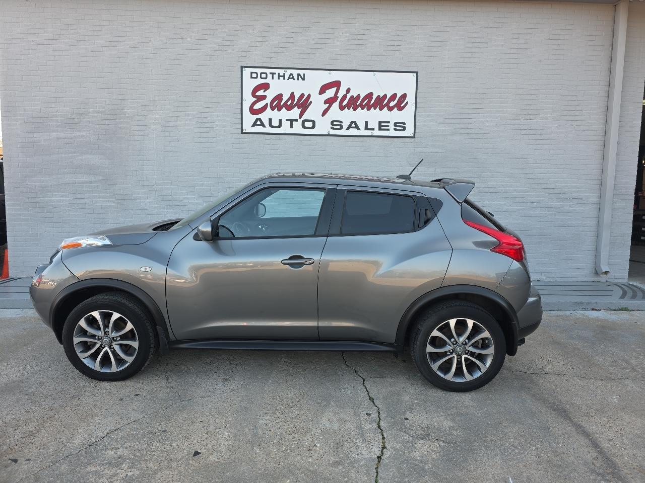 Nissan Juke S FWD 2012